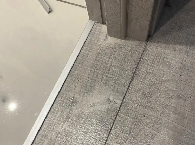 Профиль стыкоперекрывающий ЛС 10НСБ(304).2700.001 2,7 м Серебро