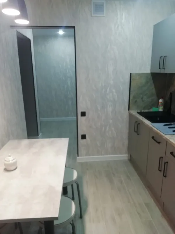 Угол наружный алюминиевый УО 18-27.2700.059