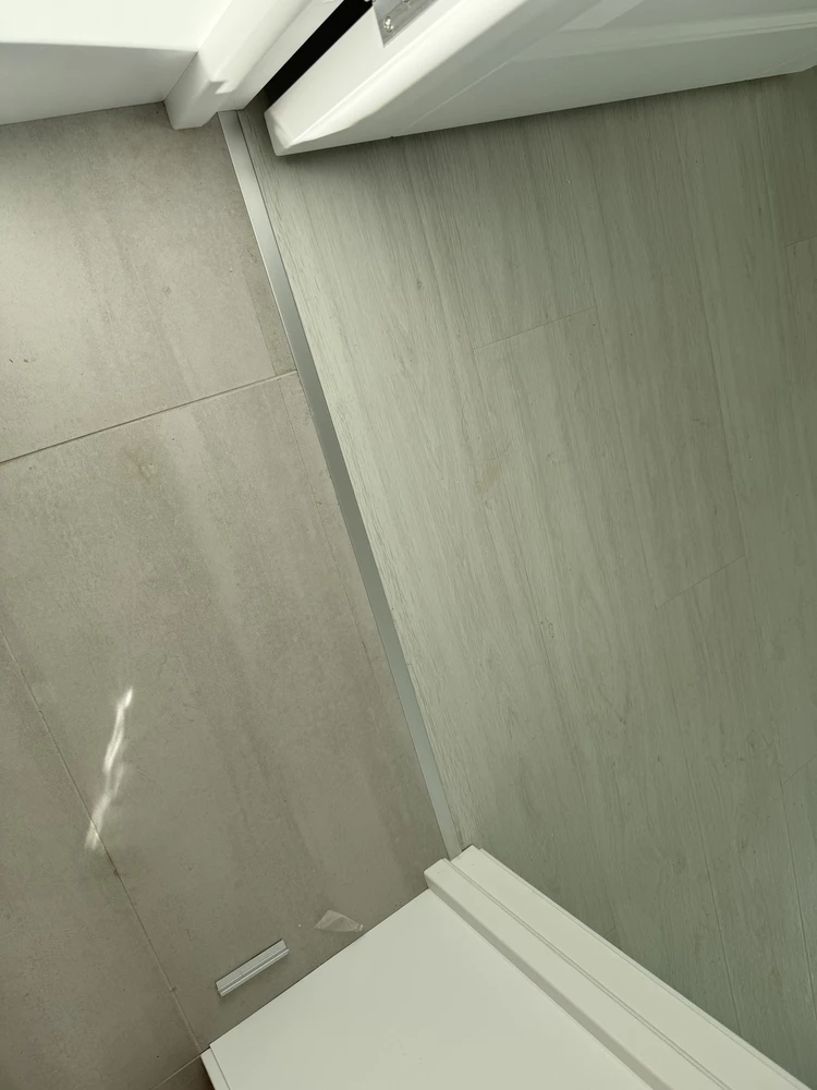 Профиль стыкоперекрывающий ЛС 10НСБ(304).2700.001 2,7 м Серебро