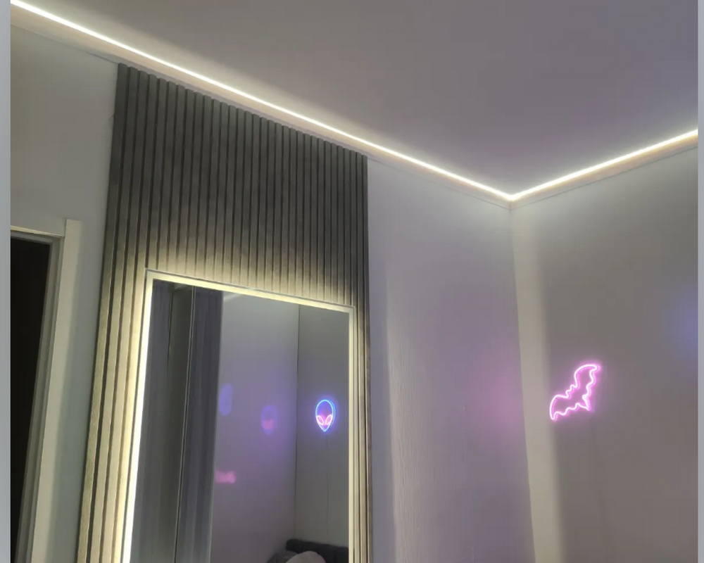 Карниз потолочный из полистирола высокой плотности NMC IL3 50*32,5*2000. Окраска включена в стоимость