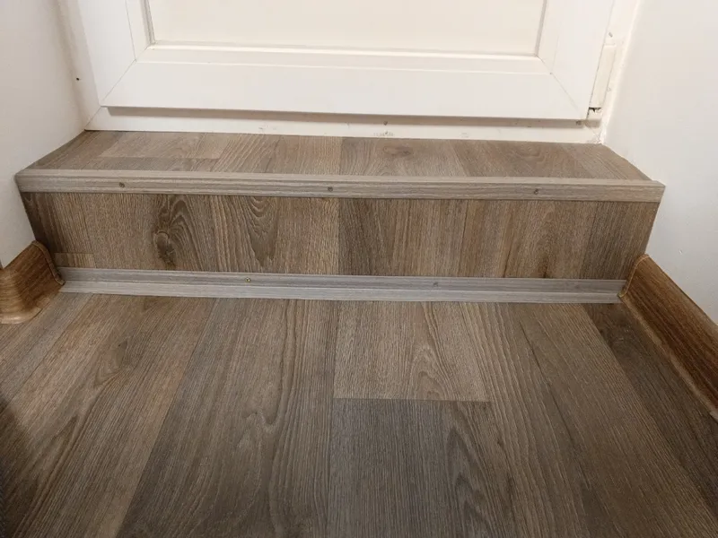 Порог угловой ПУ 05-1.2700.292 Вишня