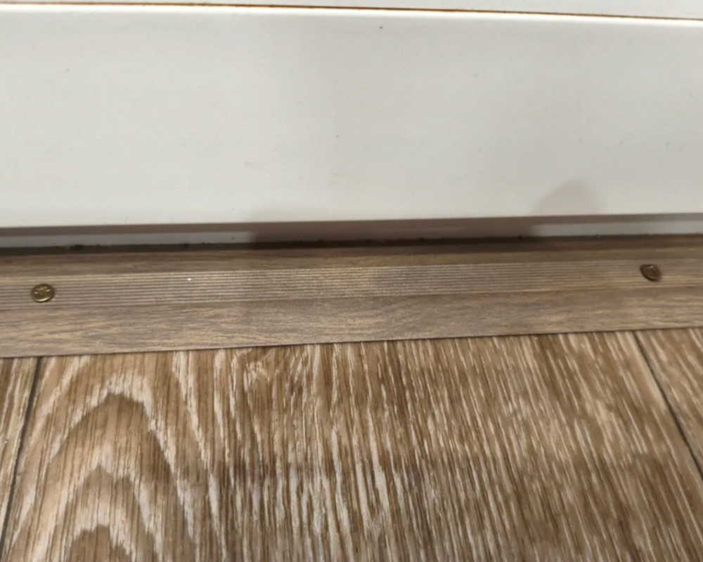 Порог одноуровневый ПС 03.1800.082 Дуб светлый