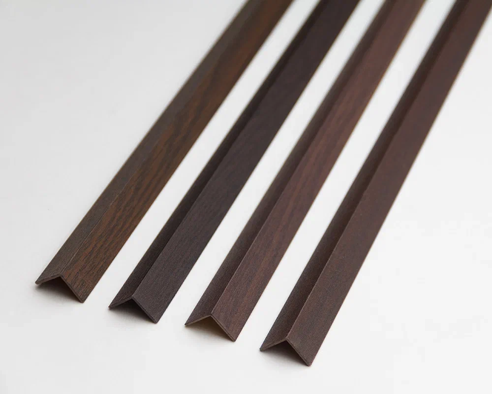 Угол декоративный 40х40 Уп 15-27.2700.561 Дуб мокко