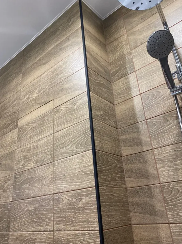 Профиль угловой Волшебная палочка Expert MSUPE 01-27.2700.15 10*10мм 2,7м Черный