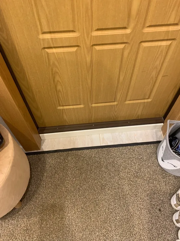 Порог угловой ПУ 06.1800.052 0,9 м Ель дымчатая