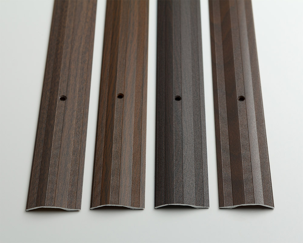 Порог разноуровневый ПР 02.900.R195 Сосна серебристая