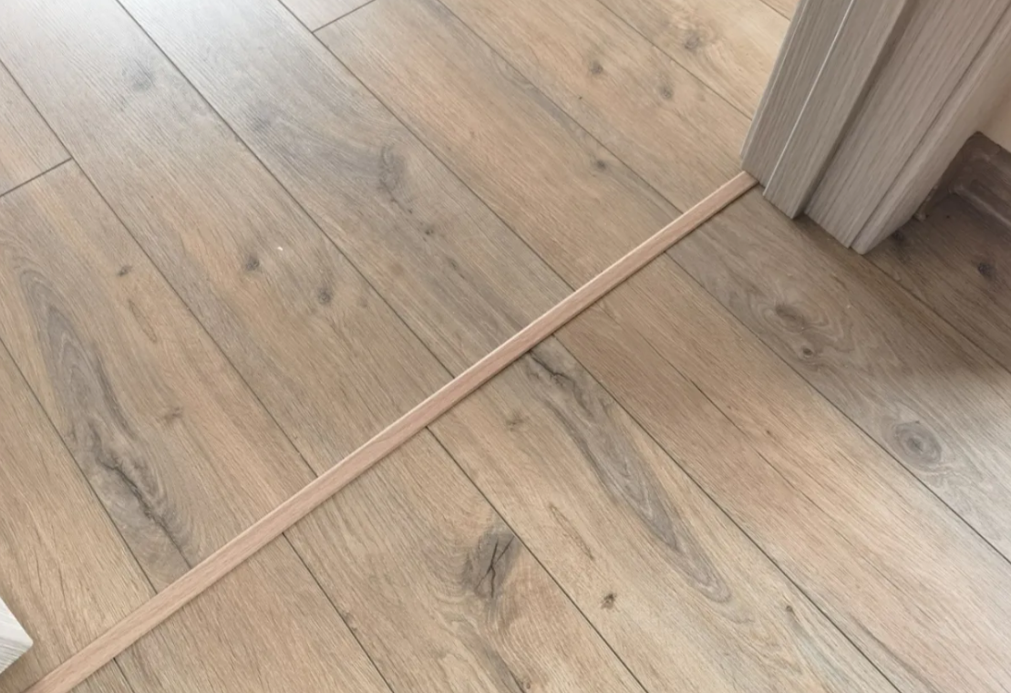 Т-образный порог MAGIC STICK. 20 мм 0,9 м Дуб хельсинки