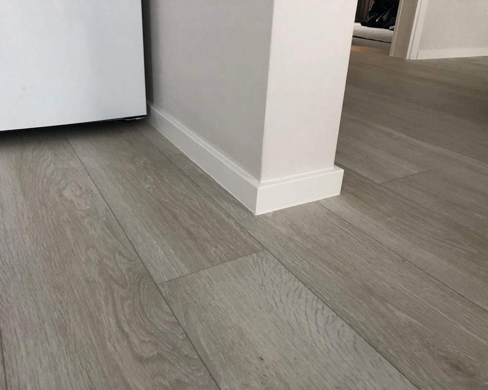 Плинтус ХДФ Dollken Cubu Flex Life 40мм х 11/13мм х 2,5 м 1013 (5012) Белый