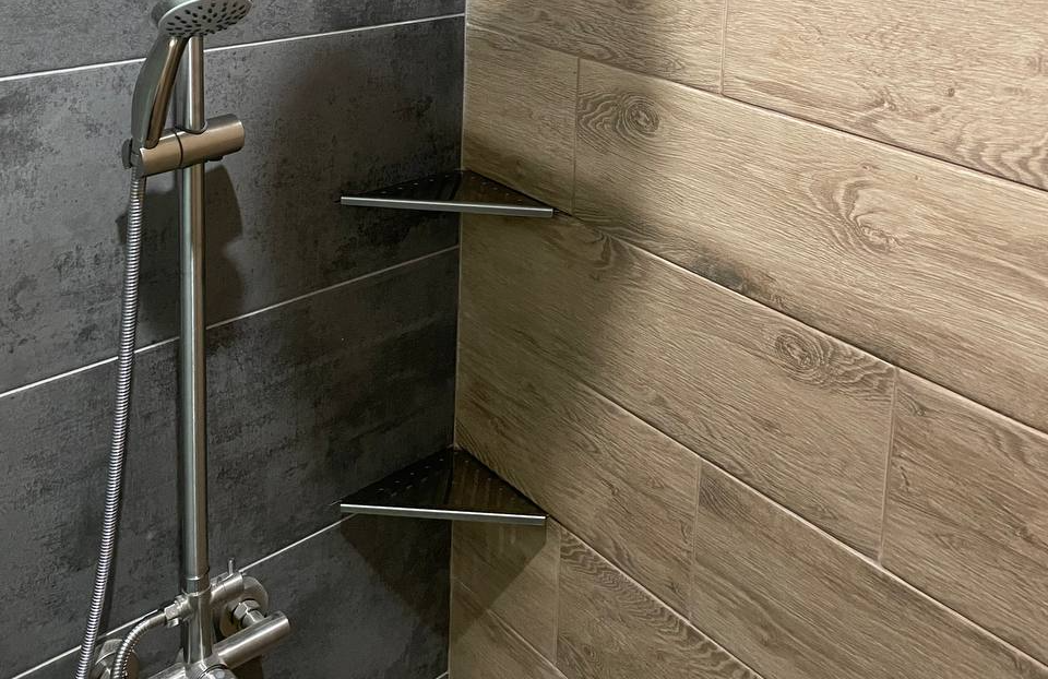 Полка для душа алюминиевая глянцевое серебро 16*221*346 KBSSA.91