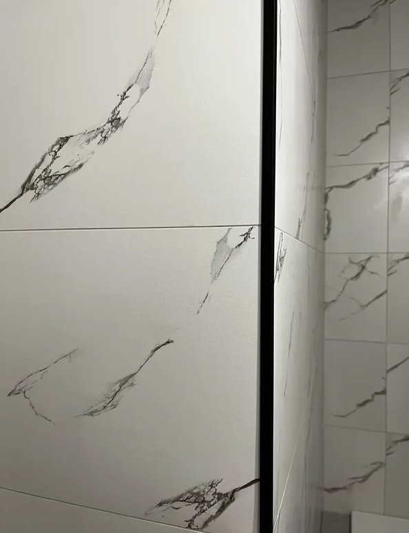 Угол декоративный 20х20 Уп 06-27.2700.515 Черный