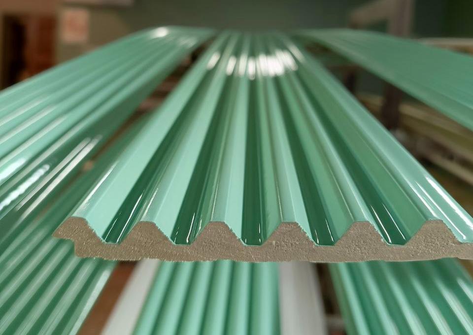 Стеновая панель HI WOOD белая. NP HI WOOD 120,0мм х 12,0мм х 2,7м. Окраска включена в стоимость