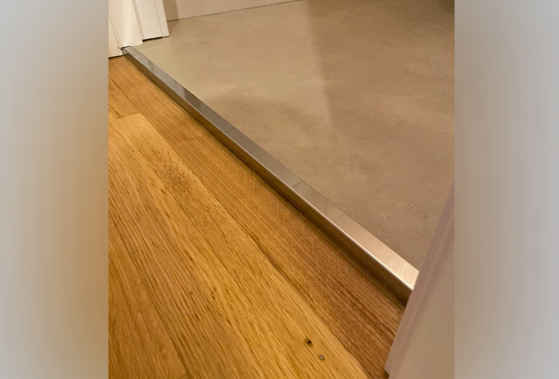 Угол декоративный 20х10 Уп 05-27.2700.504л. Бронза