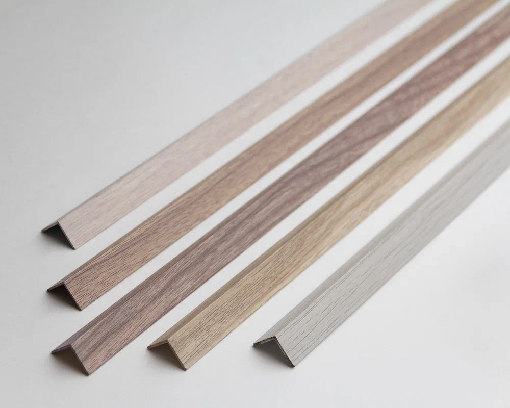 Угол декоративный 20х20 Уп 06-27.2700.589 Клен беленый