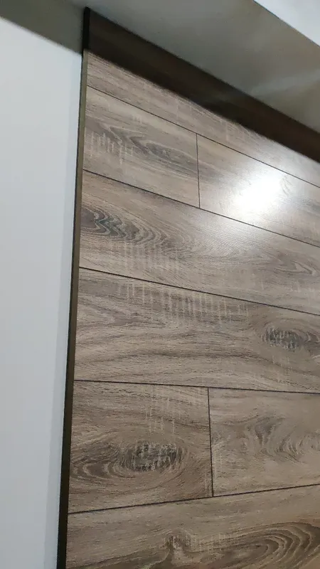 Угол наружный алюминиевый УО 18-27.2700.042л