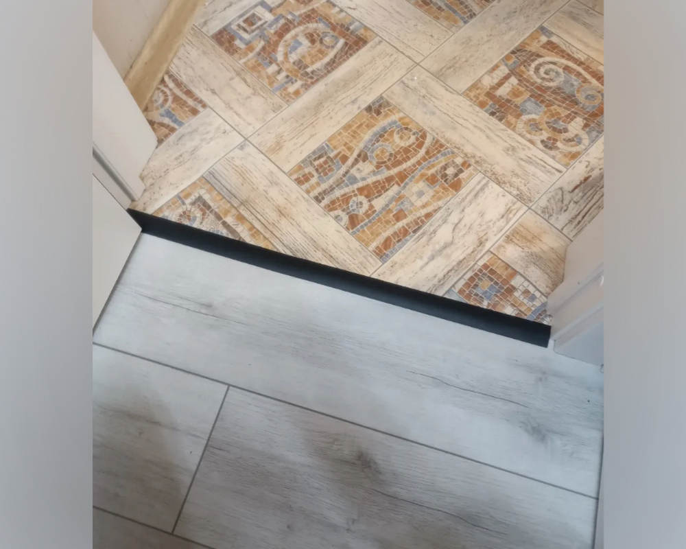 Самоклеящийся порог ЛС 35.900.4061 Дуб мокко