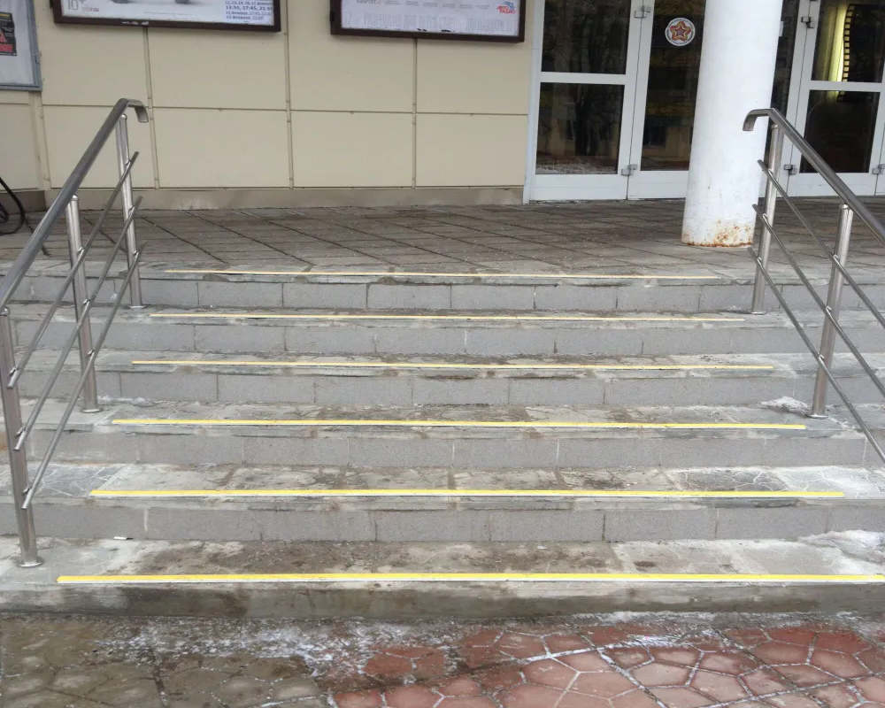 Порог одноуровневый ПС 08.2700.01лж. Серебро