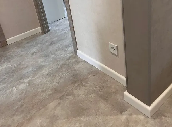 Угол декоративный Уп 05-27.2700.556 (20х10 мм)