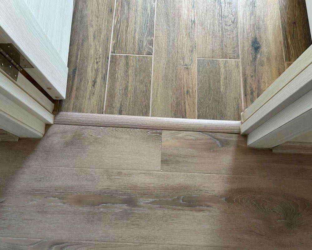 Порог разноуровневый ЛР 06.2700.24045 Сосна северная