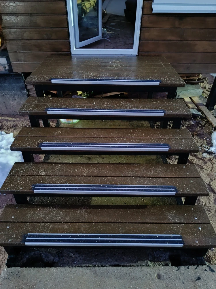 Порог угловой ПУ 07-1.1800.01лч Анод серебро