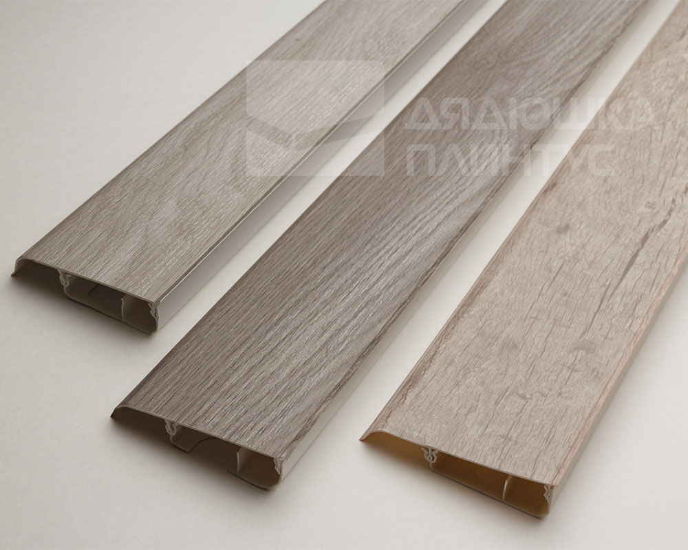 Плинтус ПВХ Salag Lima 72мм 2,5м LY0014 Дуб Пустынный