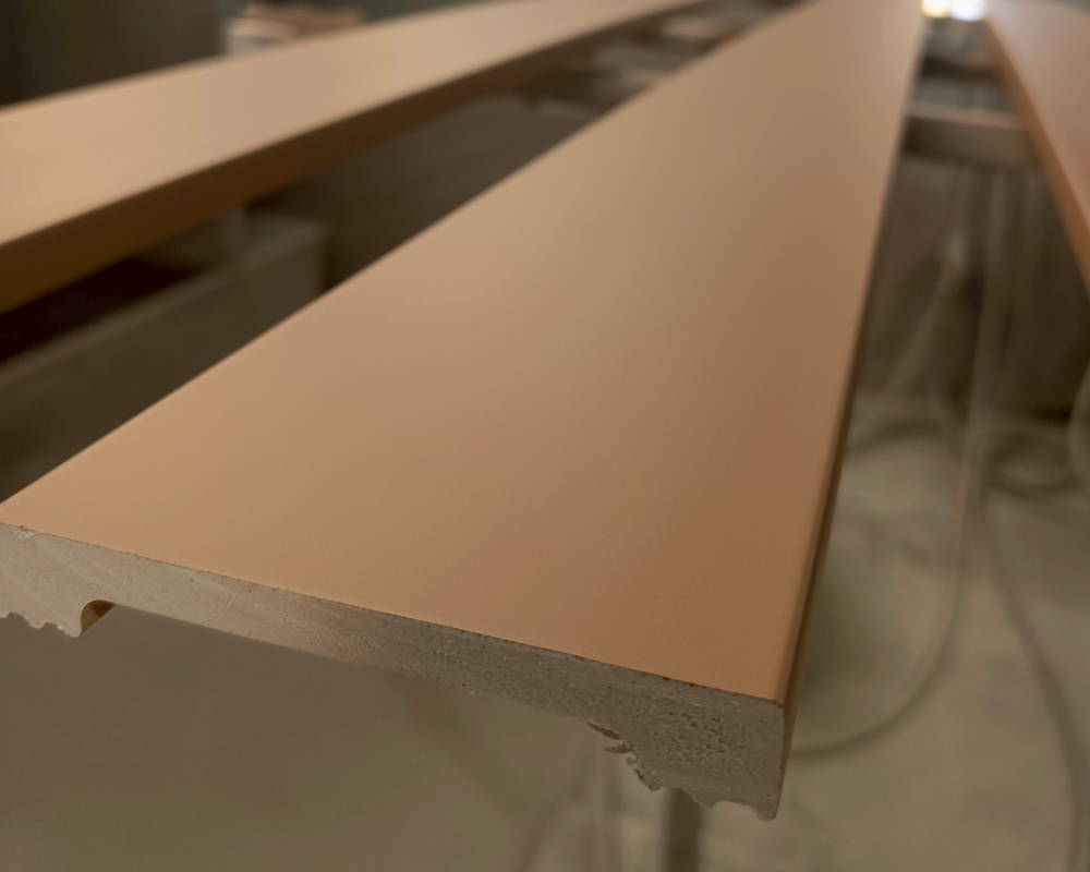 Плинтус из полистирола высокой плотности Волшебная Палочка 80*15*2000. MSPOL 101. Окраска включена в стоимость